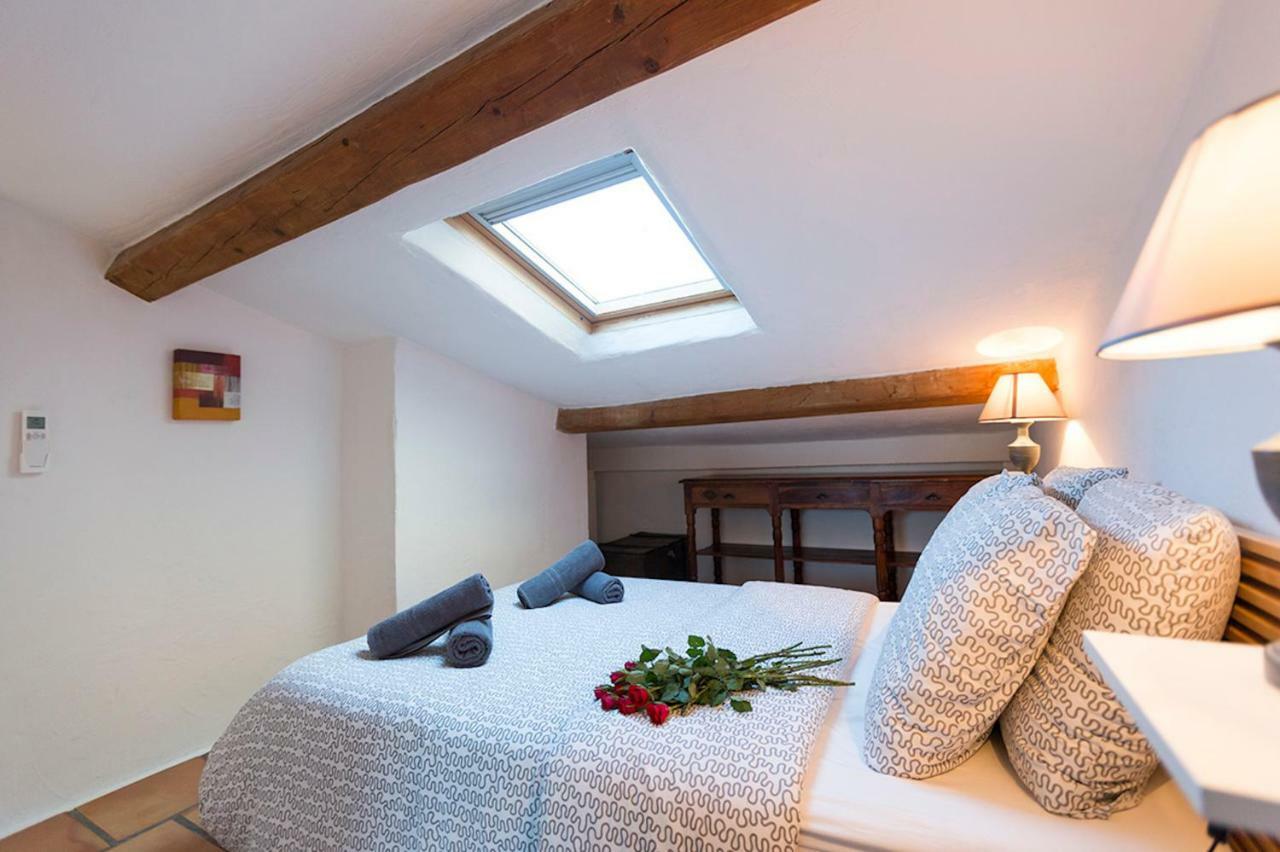 Sade - Central, Charming, For 6 *
