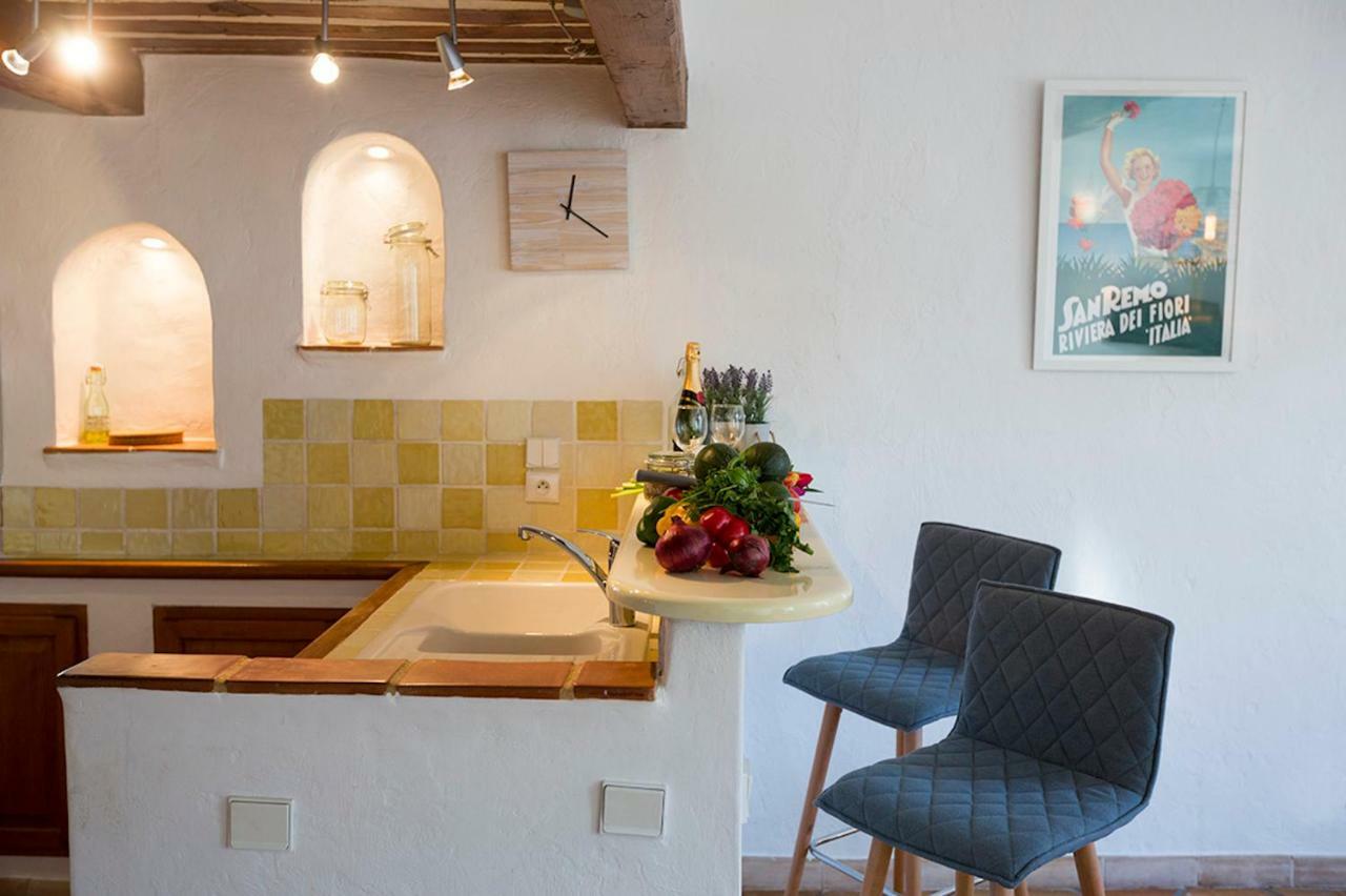 Sade - Central, Charming, For 6 Apartment
