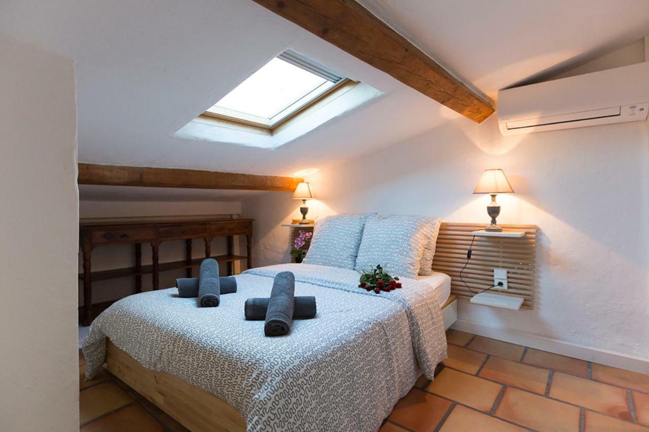 Sade - Central, Charming, For 6 Apartment *