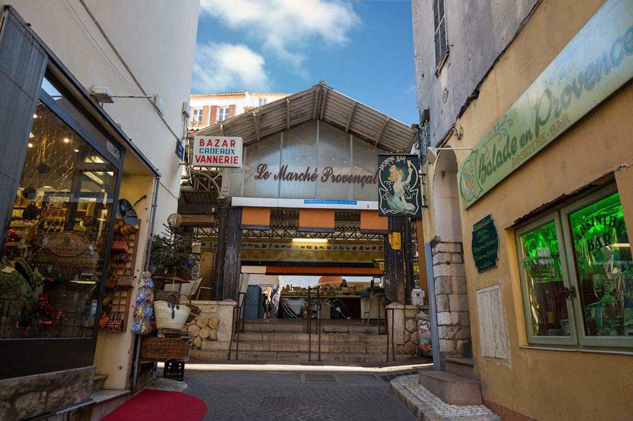 Sade - Central, Charming, For 6 *