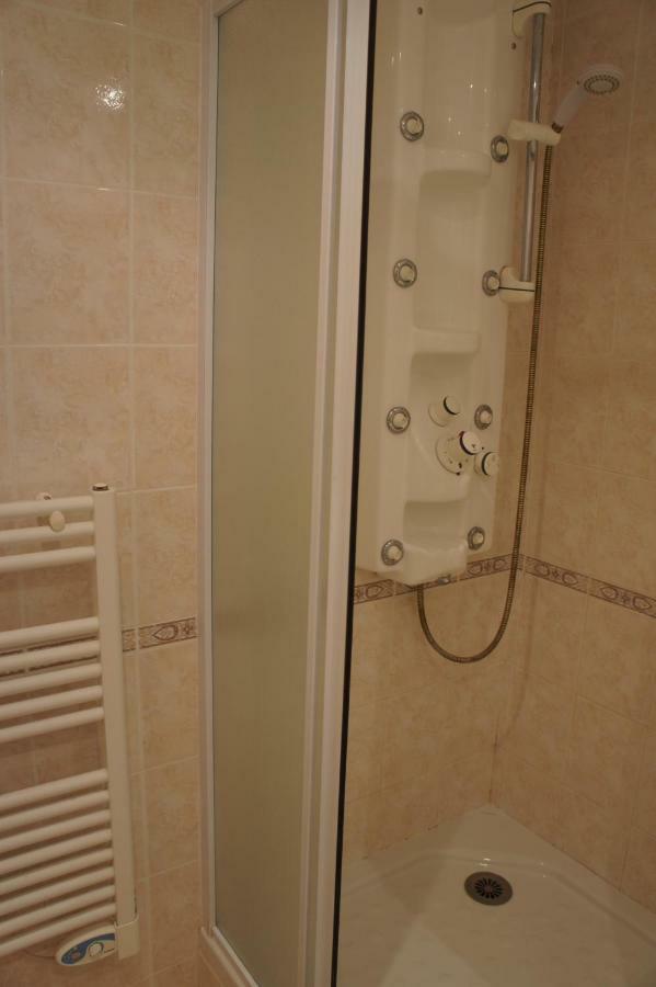 Moresby Apartment *