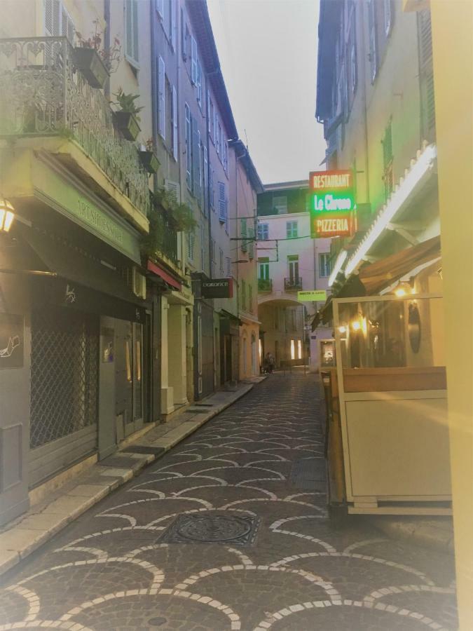 Cosy And Comfortable 1 Bedroom In The Old Town * Antibes