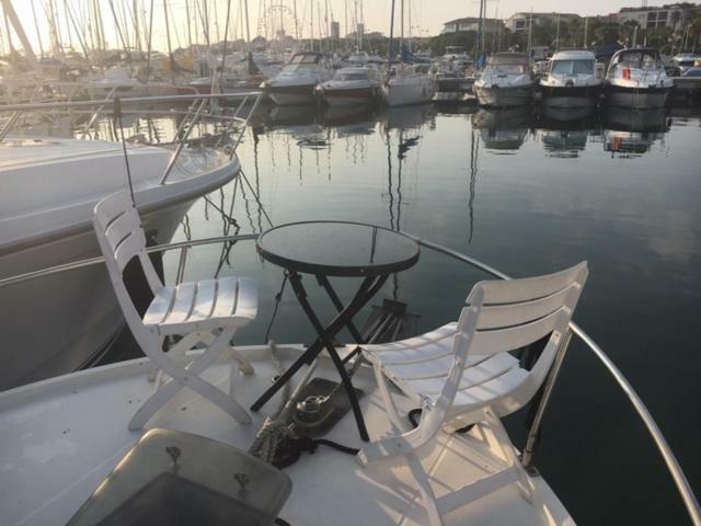Location Bateau Port Vauban * Antibes