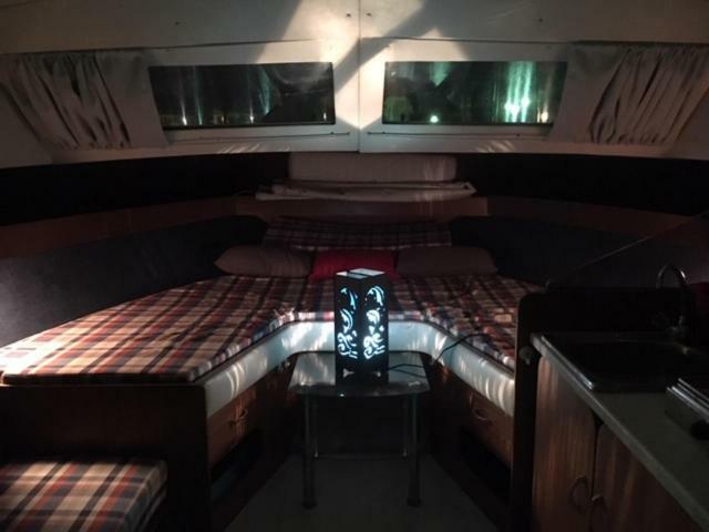 Botel Location Bateau Port Vauban