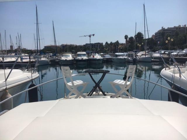 Location Bateau Port Vauban Botel