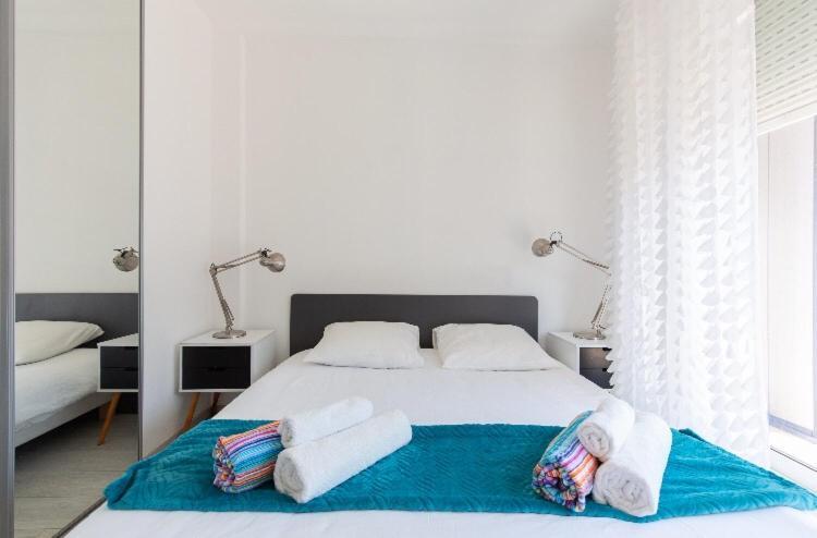 Penthouse City Centre/beach * Antibes