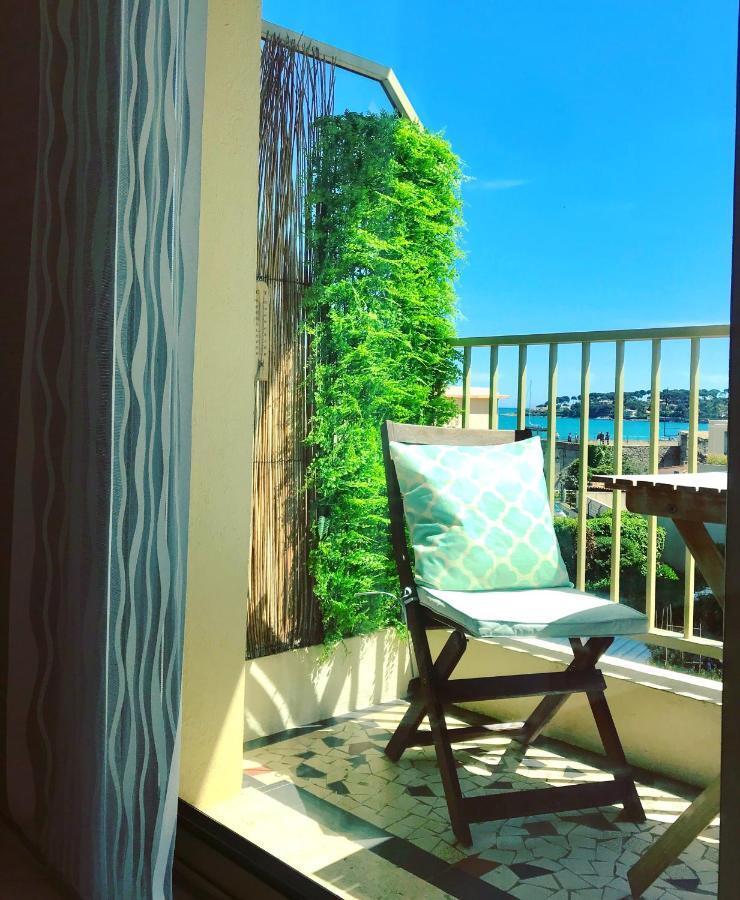 Apartment Cap View *