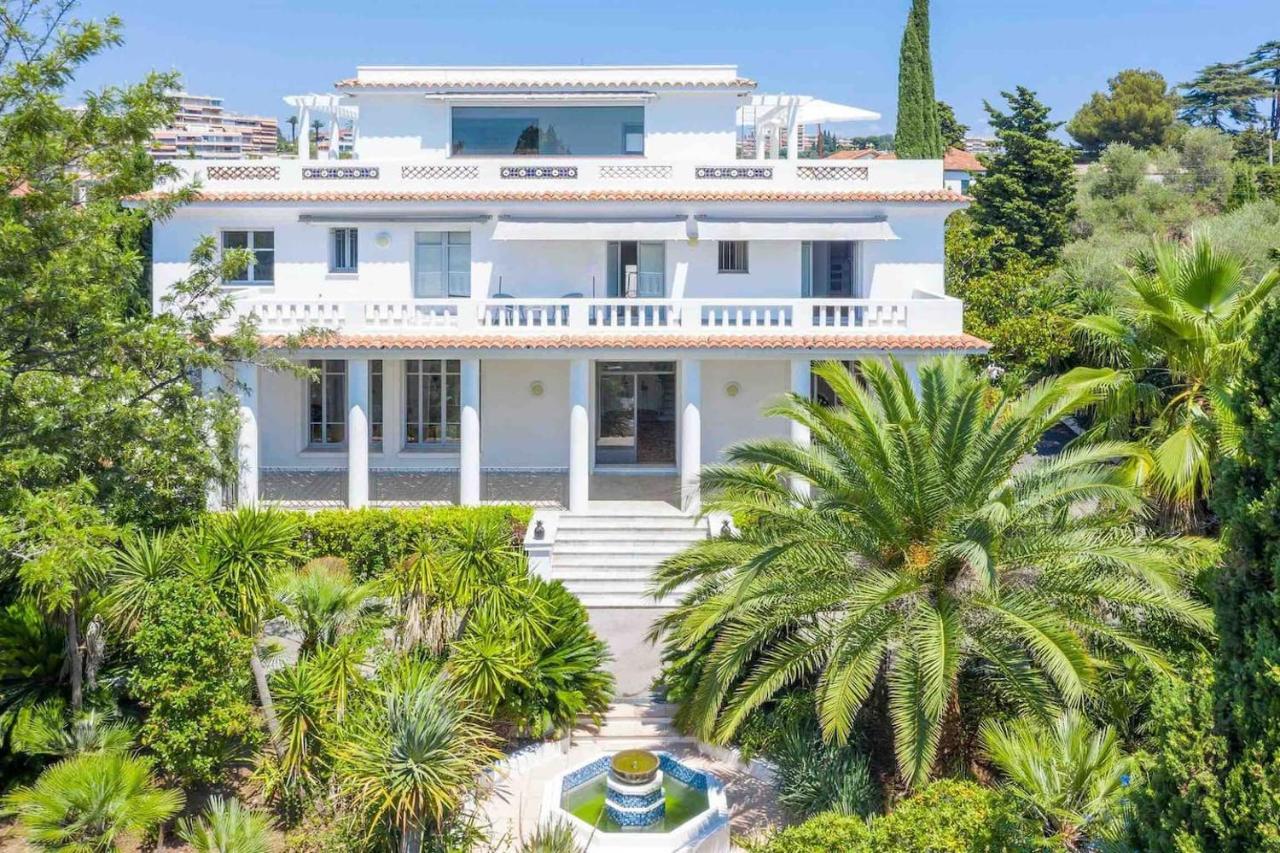 The Gatsby Mansion