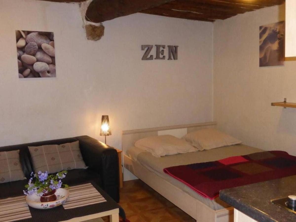Studio Au Coeur Du Vieil 5 Mn Des Plages Apartment