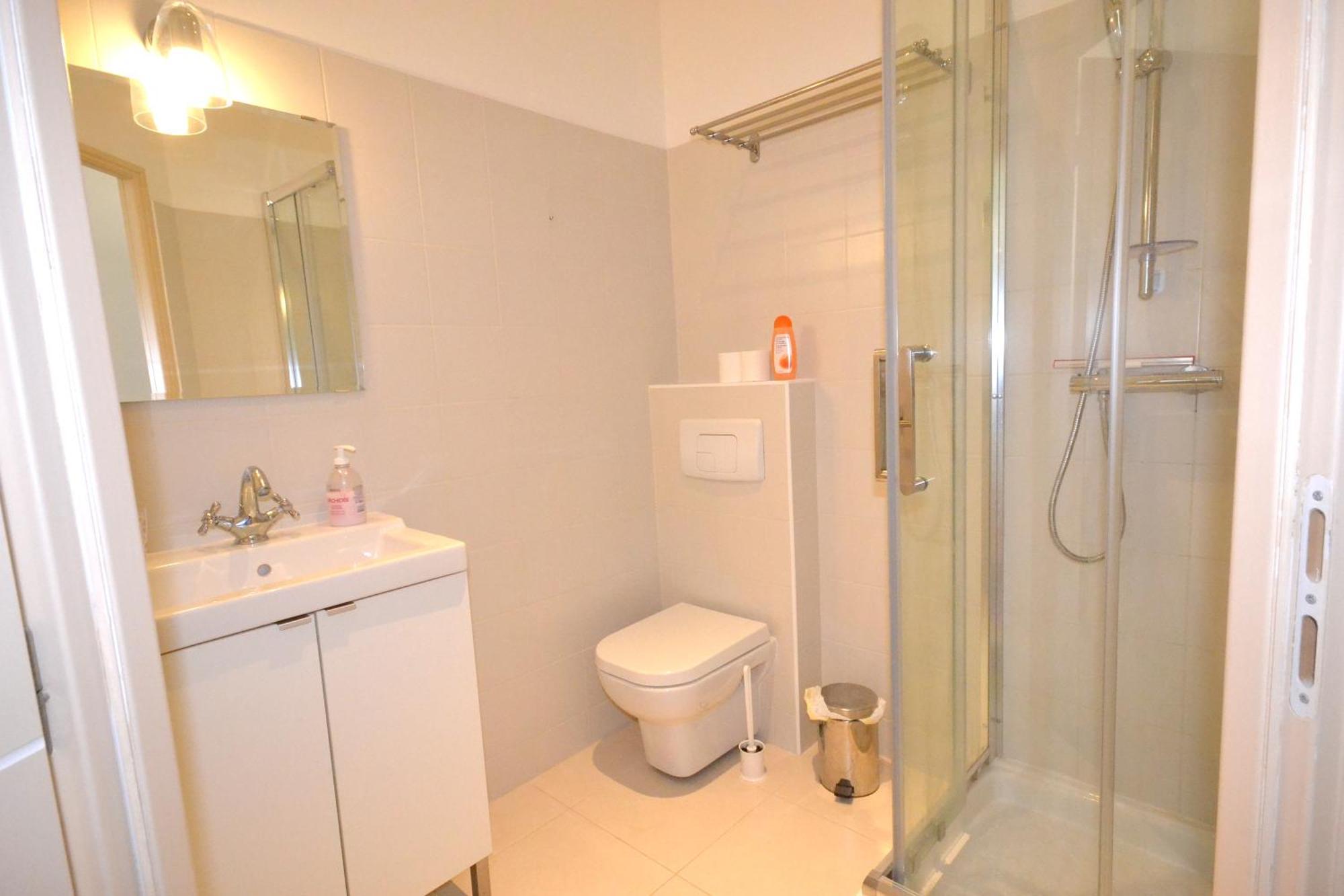 61 Place Nationale * Antibes