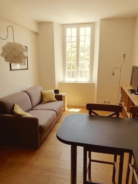 61 Place Nationale Apartment Antibes
