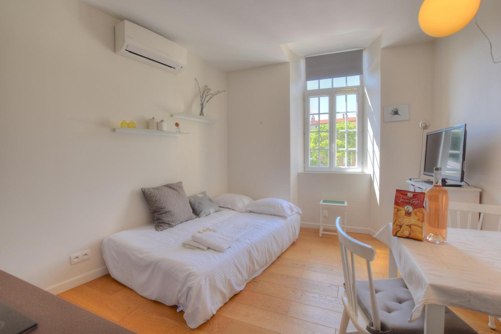 61 Place Nationale * Antibes