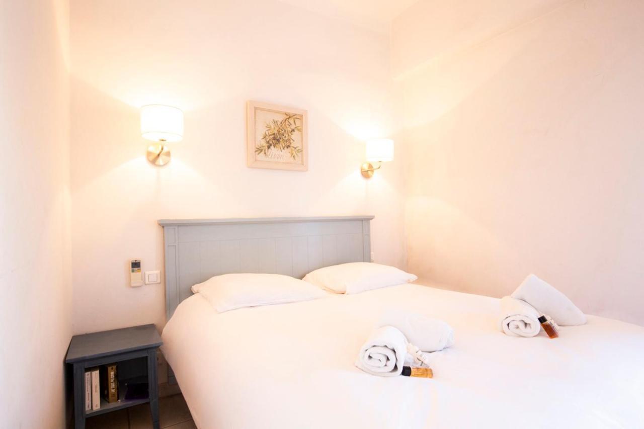 Renting Chez Sophie - 2 Chbres 2-4pers Terrasse Vue Mer Piscine Garage *