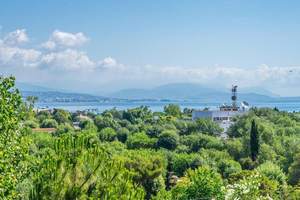 A7- 2 Bdr Sea & Mountain View - Ac, Parking, Pool & Terrace Antibes